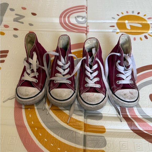 Lot- 2 pair kids Converse Red High-Top Kids Sneakers - Picture 1 of 2